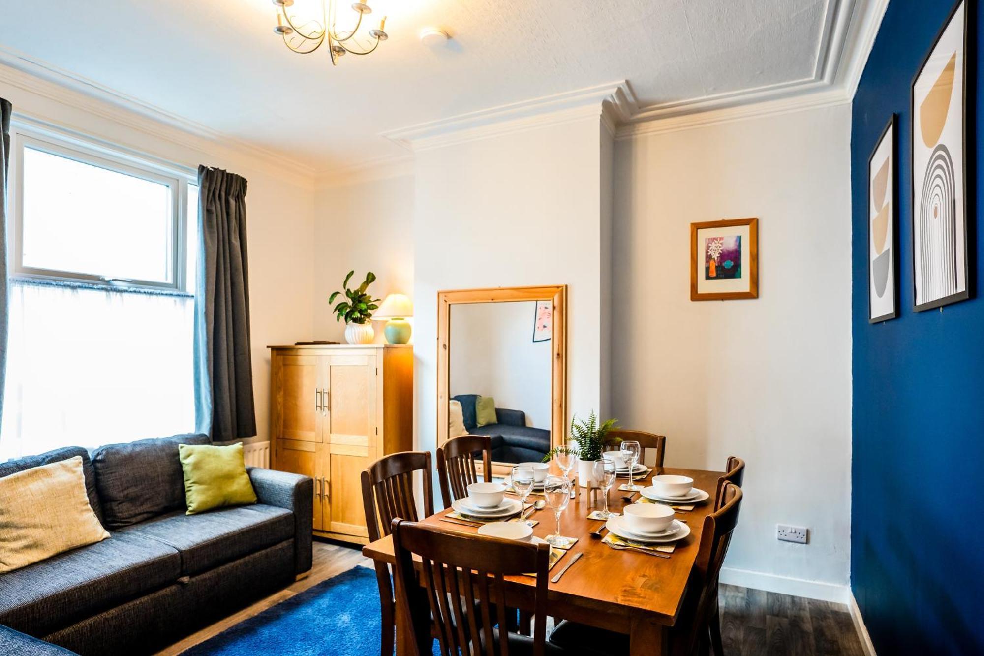 The Tigers Townhouse Apartment เลสเตอร์ ภายนอก รูปภาพ