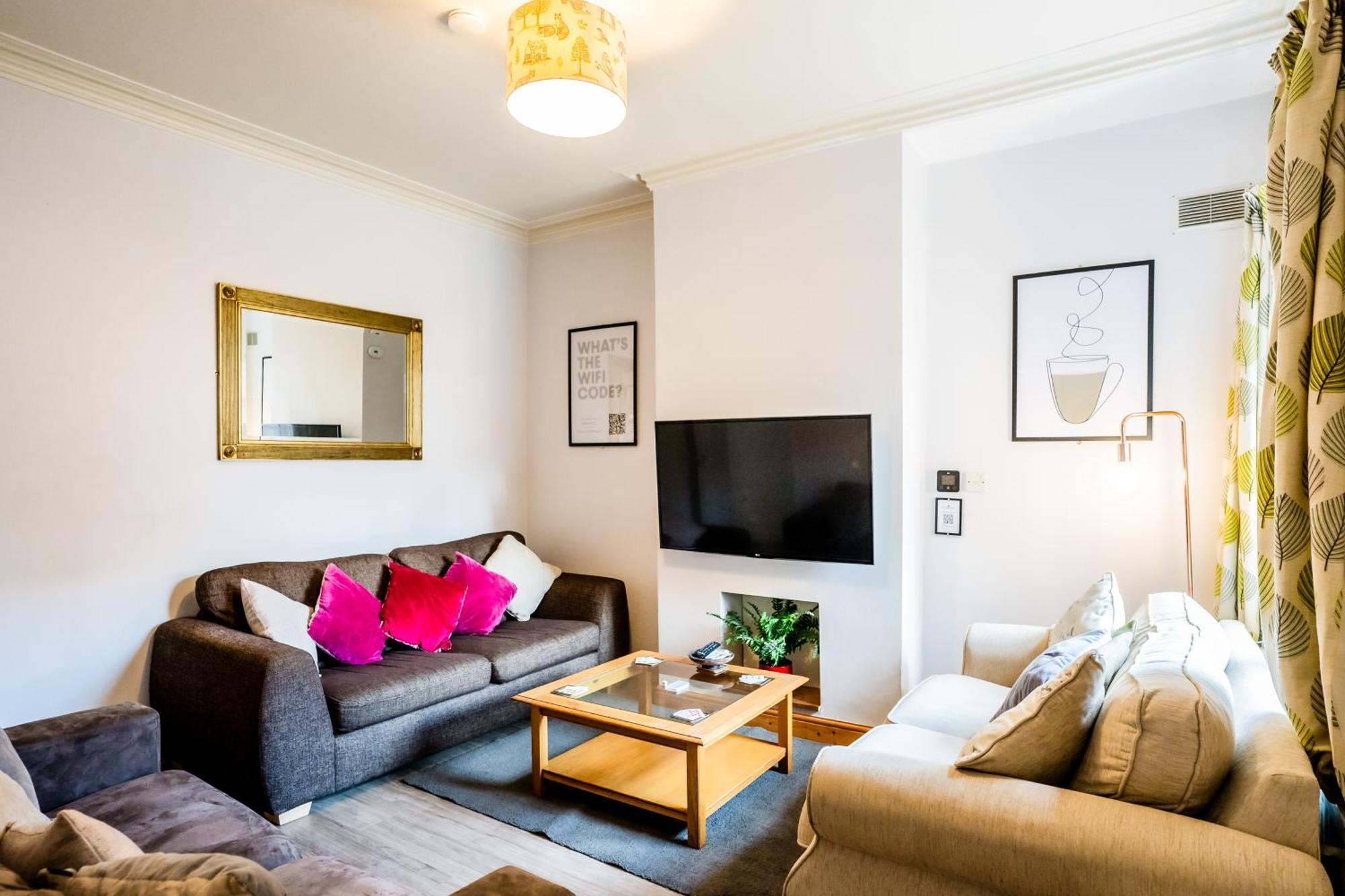 The Tigers Townhouse Apartment เลสเตอร์ ภายนอก รูปภาพ
